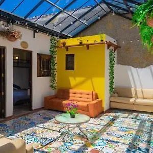 La Casa De Las Plazas Casa de hóspedes